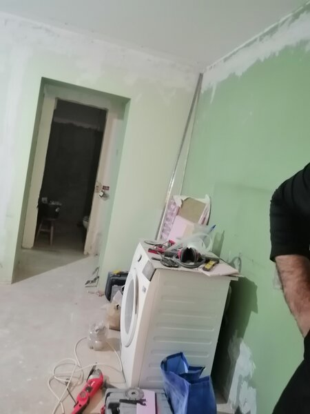 Brancoveanu, Budimex, la 2 statii de M2 Brancoveanu.